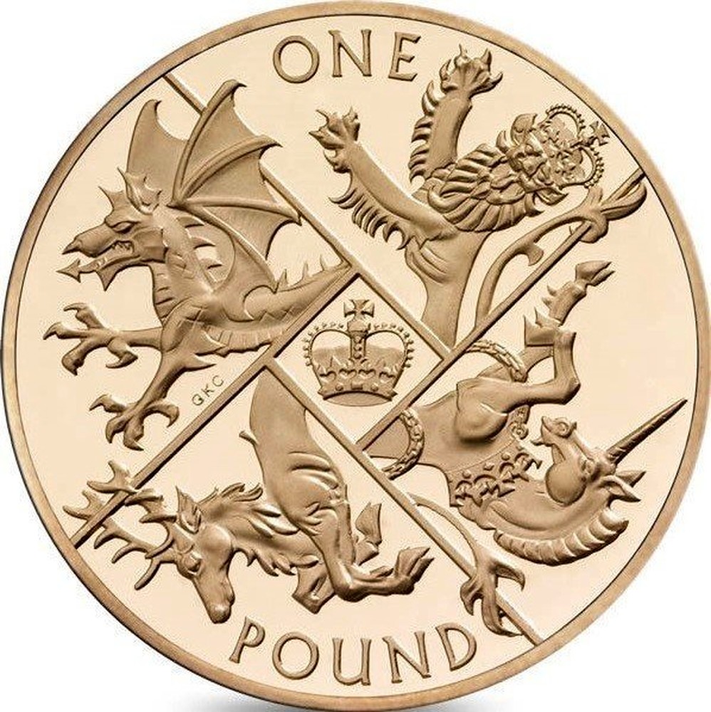 First coins. Монеты Великобритании 1 фунт. Монетный двор Англии. Королевский монетный двор Англии. 1 Фунт монета Англия 2016.