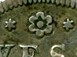 Ilustración de las diferencia de la moneda Plata Duit "Friesland Brazos Coronados" 1702 - 1739 KM# 100a