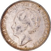 Netherlands 2-1/2 Gulden Wilhelmina I 1940 For similar coins dated 1943D with palm tree privy mark, see Netherlands East Indies KM# 165 WILHELMINA KONINGIN DER NEDERLANDEN coin obverse Netherlands 2-1/2 Gulden Wilhelmina I 1940 For similar coins dated 1943D with palm tree privy mark, see Netherlands East Indies KM# 165 WILHELMINA KONINGIN DER NEDERLANDEN coin obverse